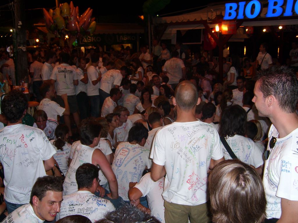 i/Kranj/Absolvent08/11-GrafikParty/absolvent 2310.jpg